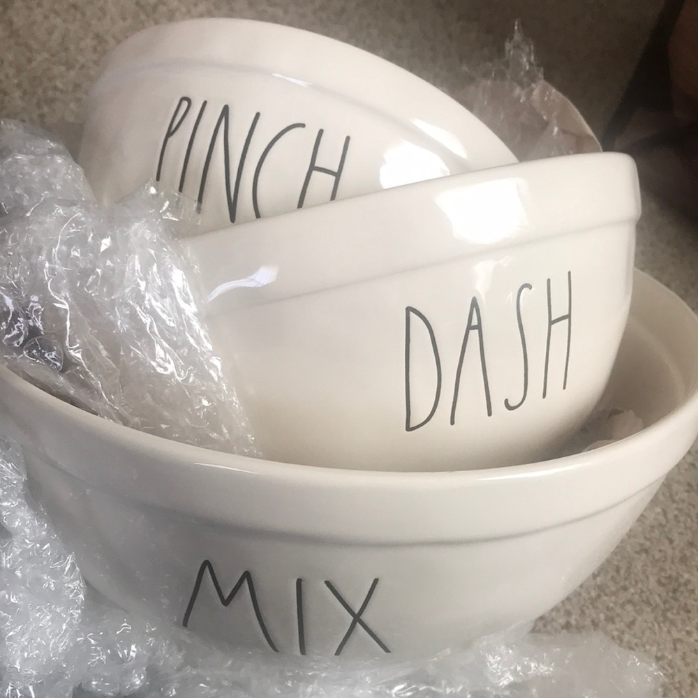 Rae Dunn Mixing Bowl Set